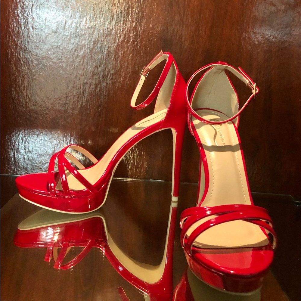 Shoes - Picture 4 of 4